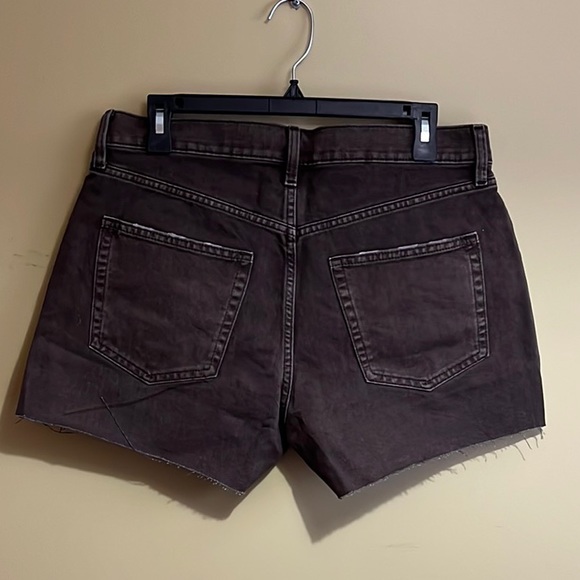 NWT GAP (30) Low Stride Shorts with Washwell - Expresso Brown - Picture 7 of 11